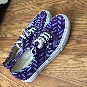 Women’s purple vans